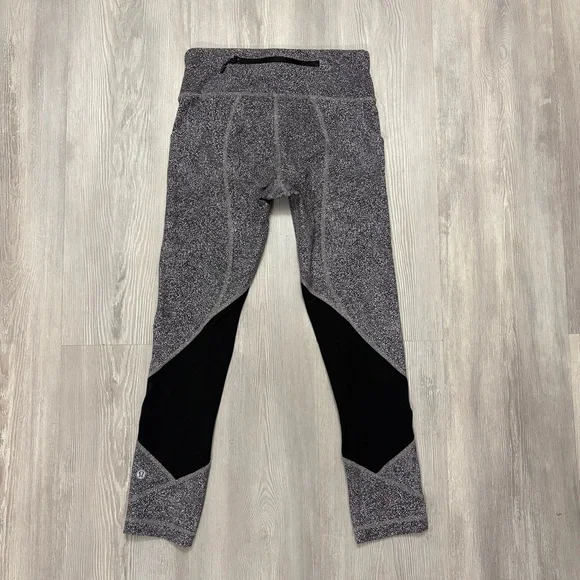 Lululemon Pace Rival Crop size 2 - Picture 2 of 13